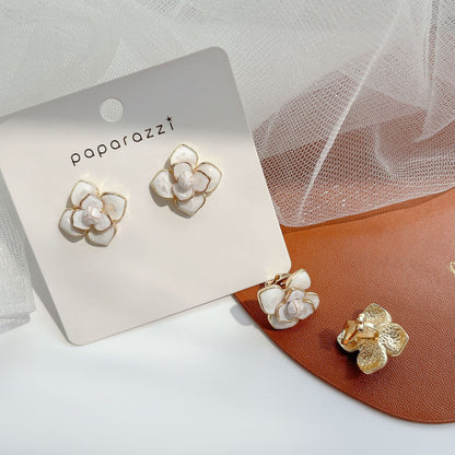 Cute Flower Shell Lever-Back Earrings