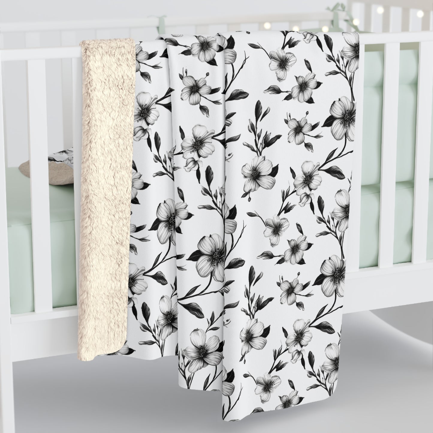 Black & White Five Petal Floral Fleece Blanket