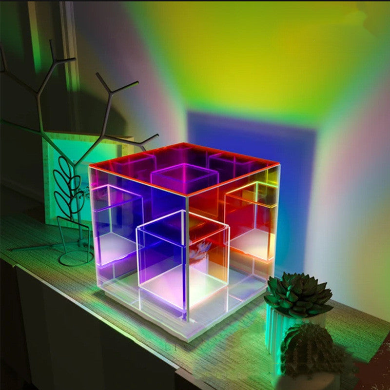 Acrylic Cube/Pyramid Reflective LED Lamp Box