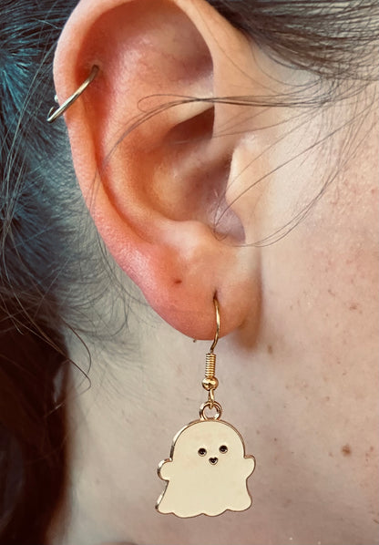 Adorable Dangling Ghost Earrings