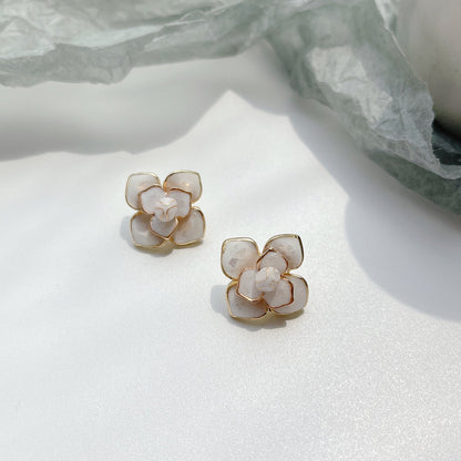 Cute Flower Shell Lever-Back Earrings