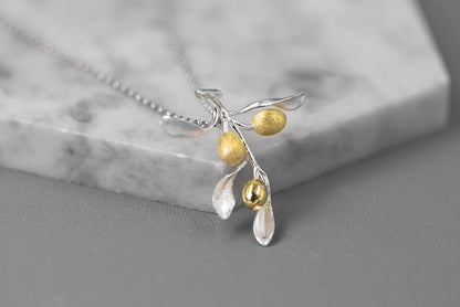 The Taste Of Love Pure Silver Elegant Olive Branch Pendant Without Chain